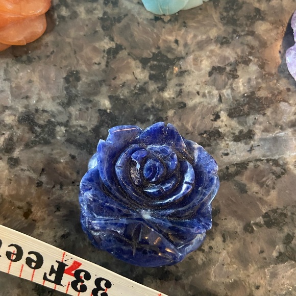 Carved iolite pendant - Picture 7 of 8